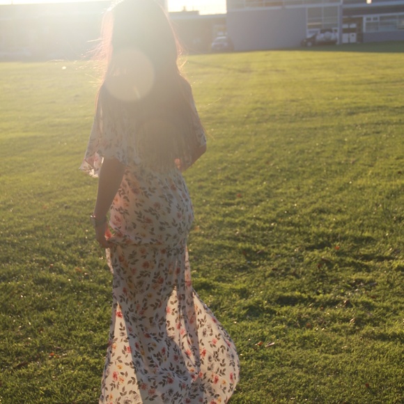 (CLEARANCE)Floral. Button-Down Maxi Dress - Picture 5 of 8
